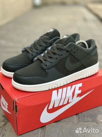 Кроссовки Nike dunk low