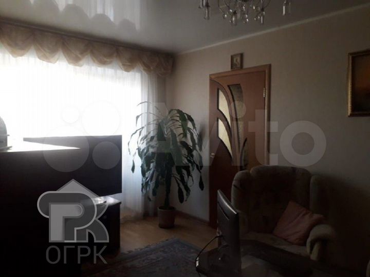 2-к. квартира, 42 м², 3/5 эт.