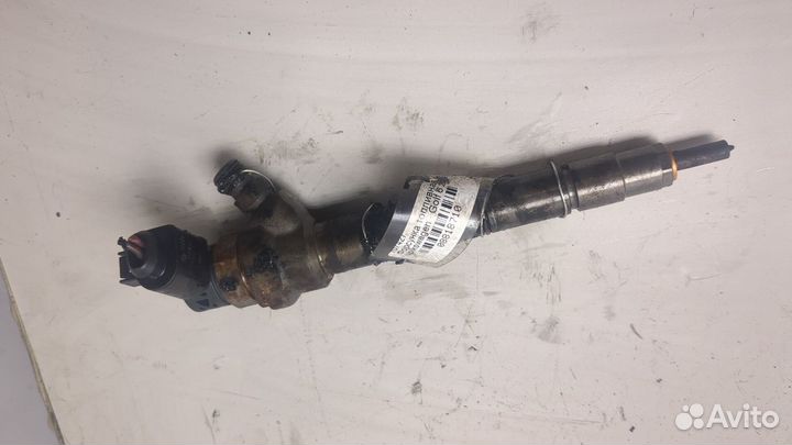 Форсунка топливная Volkswagen Golf 6, 2011