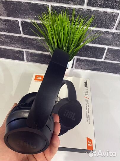 Беспроводные наушники JBL Tune 1100 (Pure Bass)