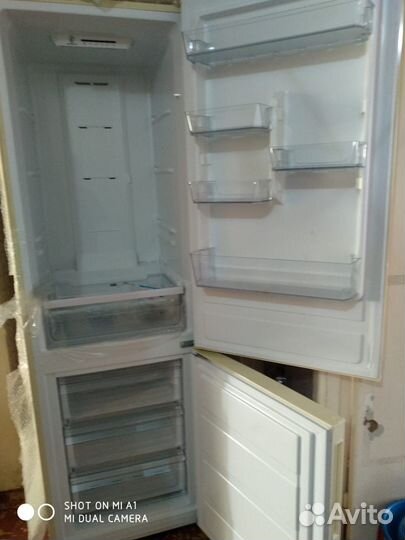 Холодильник leran CBF 201 BE NF б/у