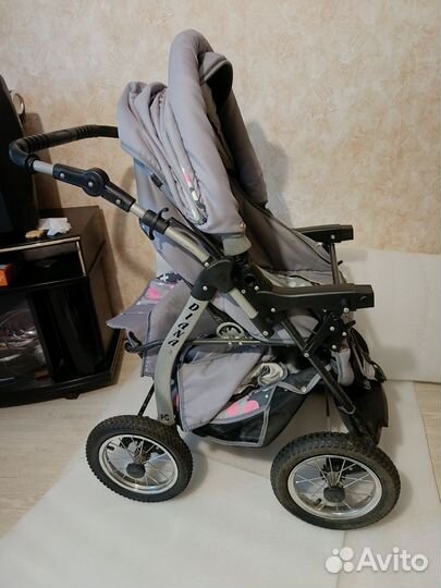Прогулочная коляска