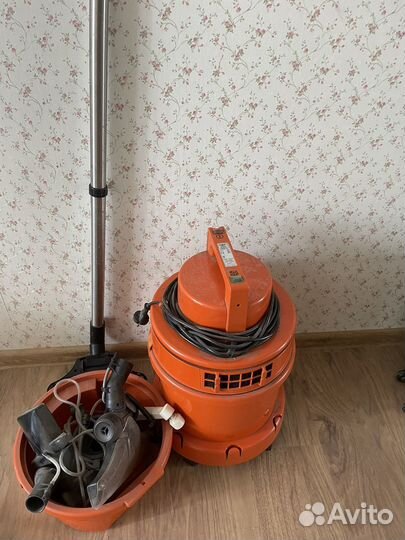 Моющий пылесос vax 6131 с аквафильтром