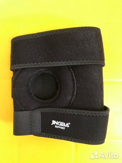 Бандаж на колено. Размер регулируется липучками