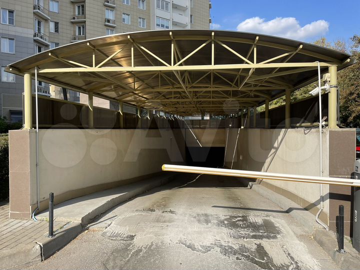 Машиноместо, 20 м²