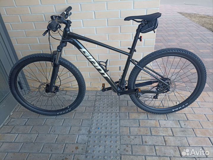 Горный велосипед Giant Talon 2 29 (2022) зеленый M