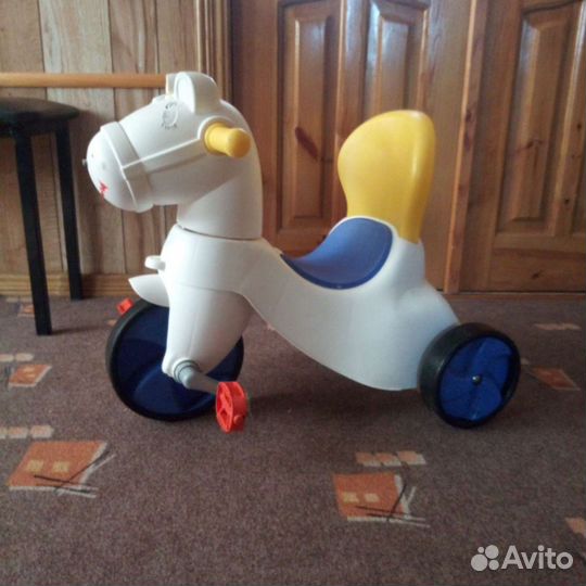 Детский велосипед-каталка