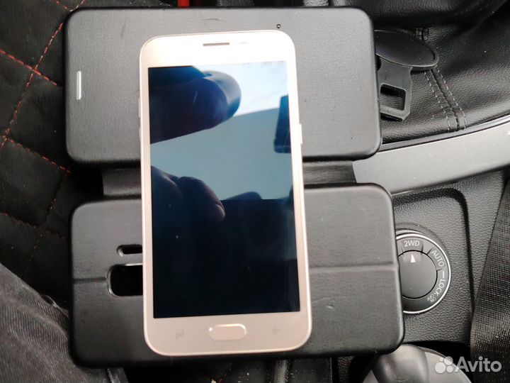 Samsung Galaxy J2 (2016), 8 ГБ