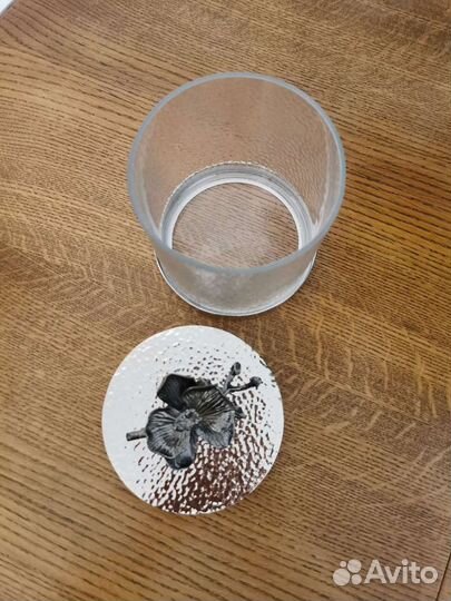 Банки Michael Aram