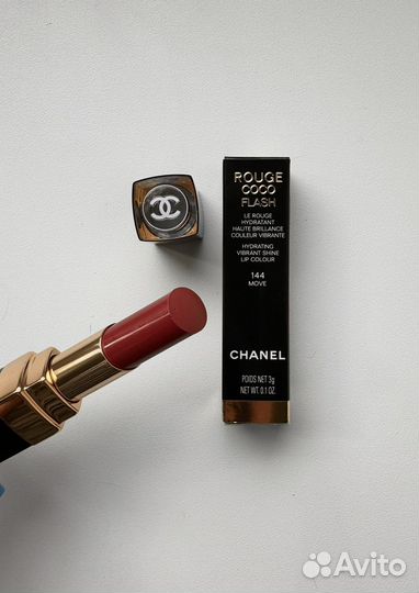 Chanel помада блеск 144 move 2024