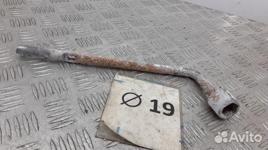 Ключ колесный hyundai santa FE 1 (6NI13VP01)