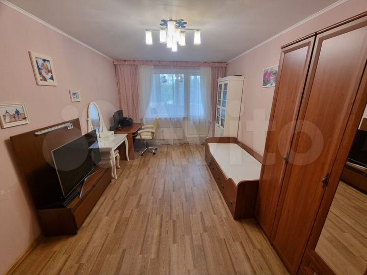 2-к. квартира, 60 м², 2/17 эт.