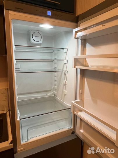 Холодильник Liebherr