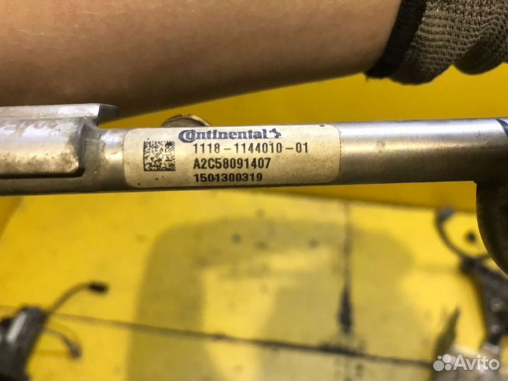 Рампа топливная Лада Гранта 2011-2018