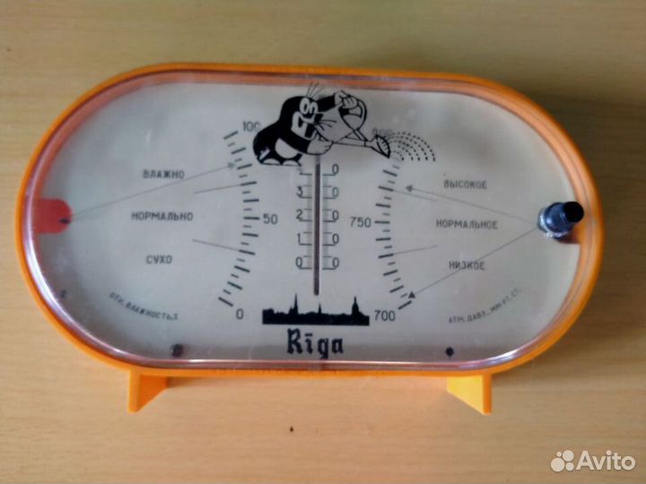 Метеостанция - барометр,гигрометр,термометр 