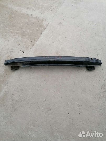 Усилитель заднего бампера Фольксваген Пассат Б6