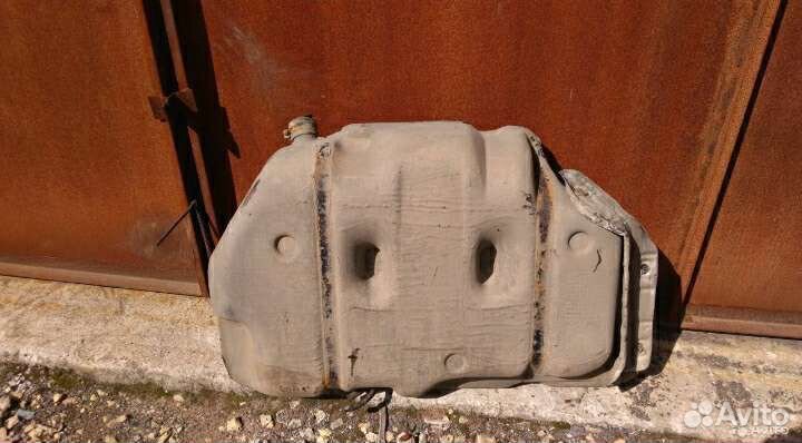 Бензобак с насосом Ниссан Примера Р11Е