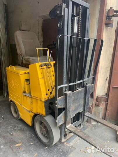 Вилочный погрузчик ЗиК ЭП-103К, 1990