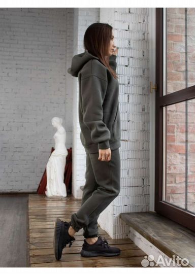 Спортивный костюм женский утепленный