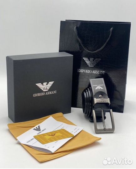 Мужской кожаный ремень черный