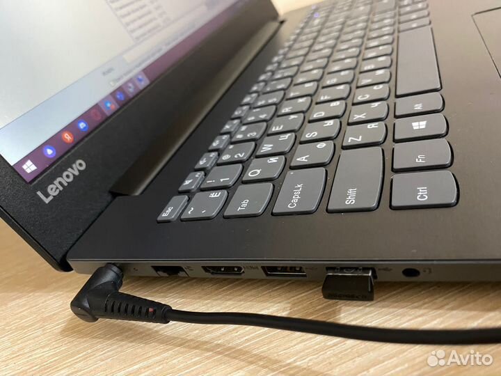 Ноутбук Lenovo IdeaPad 320-15AST черный