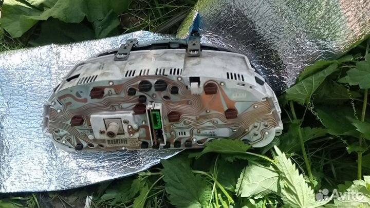 Приборная панель Subaru Impreza