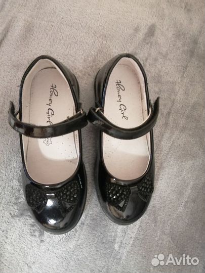 Туфли для девочки 26-27 размер