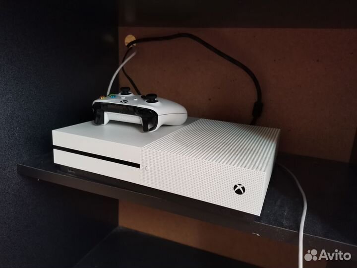 Xbox one s 500 Gb