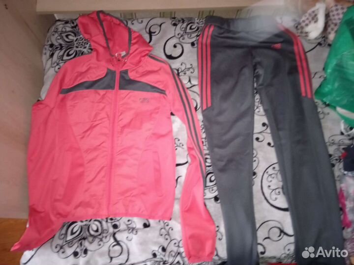 Спортивные костюмы