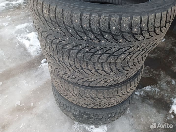 Nokian Tyres Hakkapeliitta 9 SUV 235/55 R19 19VR