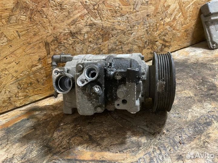 Компрессор кондиционера Шкода Октавия A5