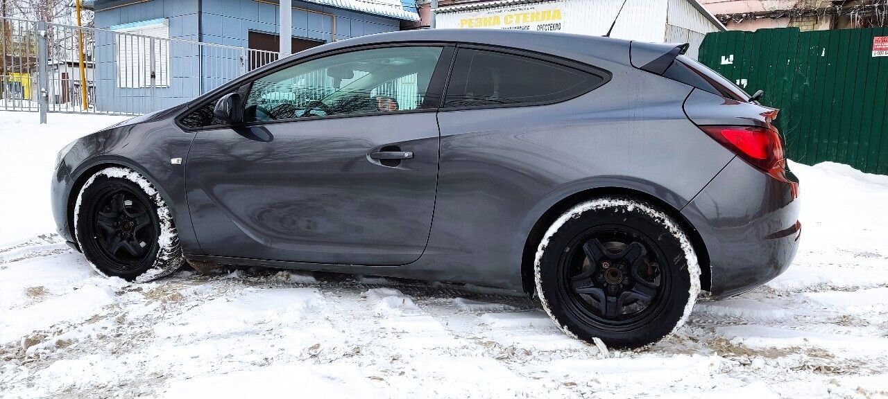 Opel Astra GTC: фото владельца