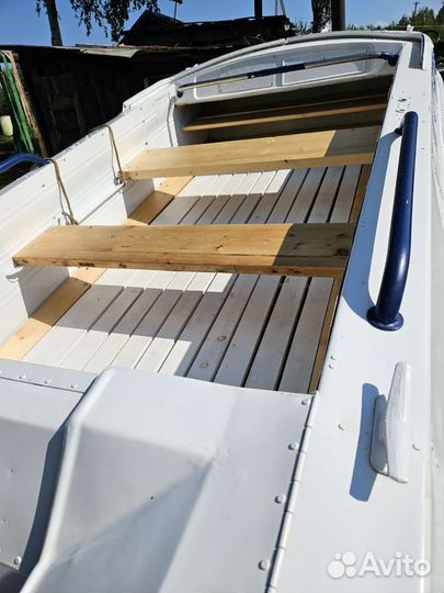 Лодка Обь М