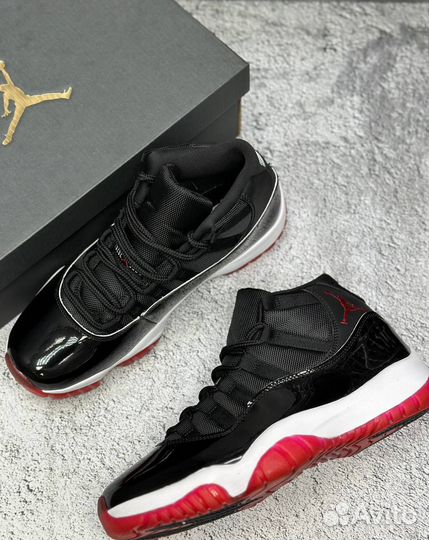 Nike Air Jordan 11 Retro Playoffs Bred