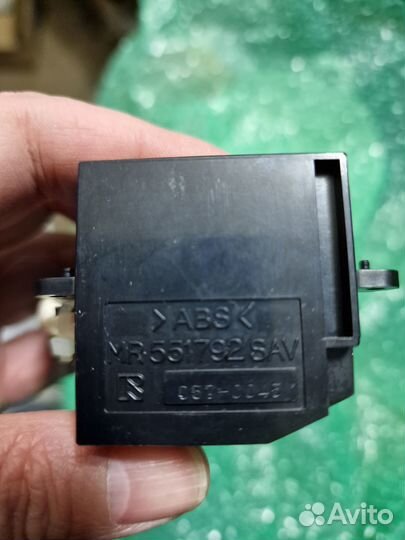 Датчик MR551792