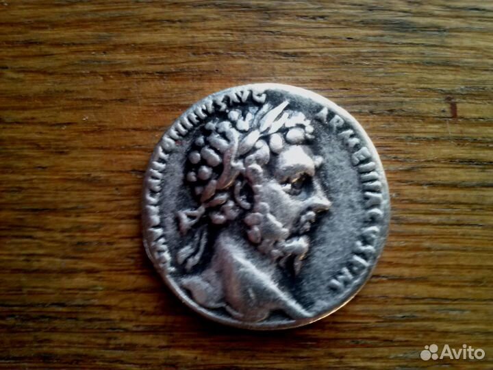 Древние монеты