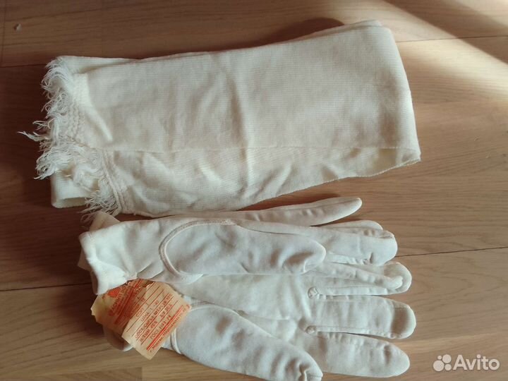 Перчатки белые и кашне военные парадные