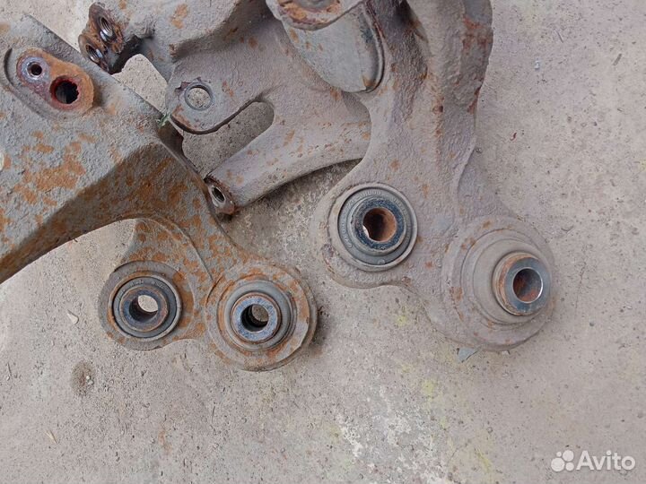 Задние поворотные кулаки на kia ceed 1