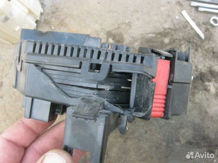 Блок предохранителей W164 M-klasse (ML)