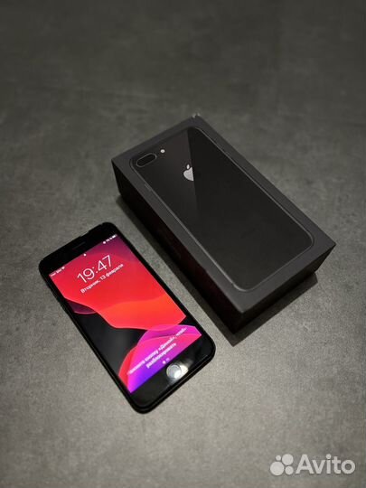 iPhone 8 Plus, 64 ГБ