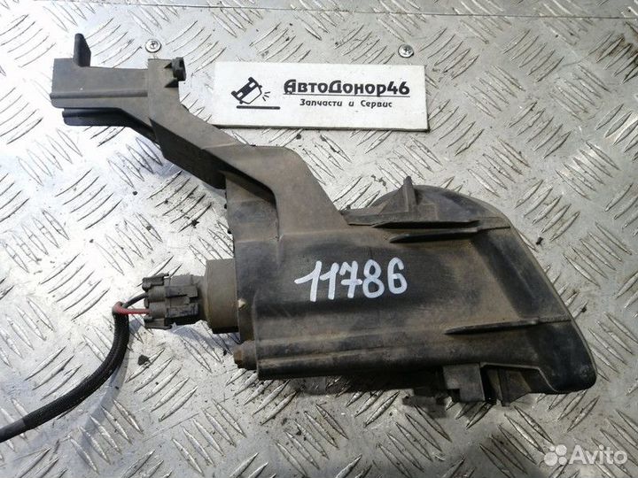 Фара противотуманная левая Nissan Maxima A33