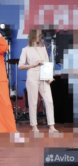 Комбинезон пудровый