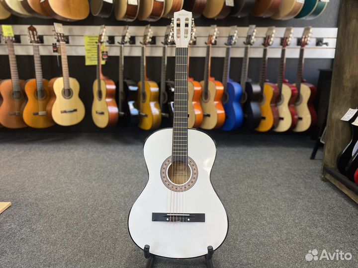 Гитара классическая