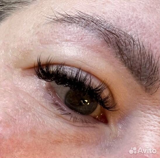 Наращивание ресниц в уютной студии