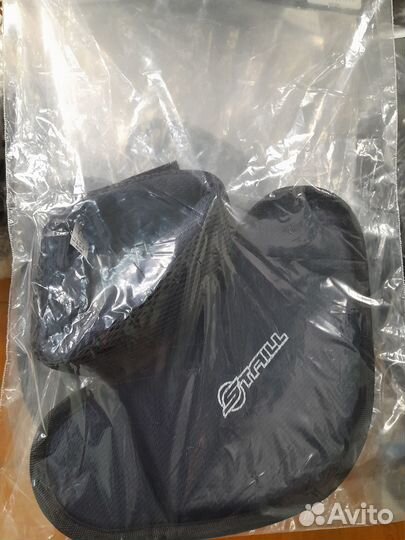 Сумки для коньков и клюшек,бутылки для питья