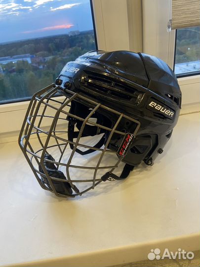 Хоккейный шлем bauer