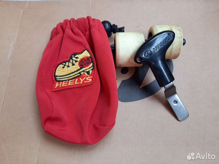 Роликовые кроссовки Heelys