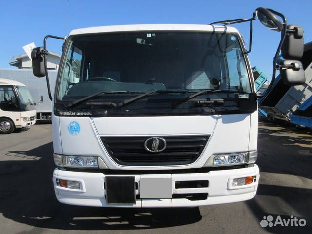 Бортовой грузовик Nissan Diesel с КМУ UNIC, 2007