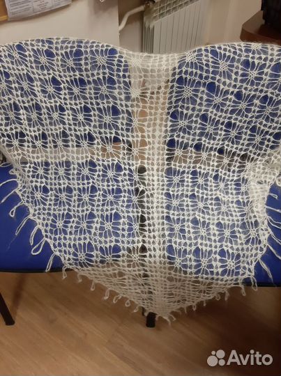 Косынка из козьева пуха (новая)