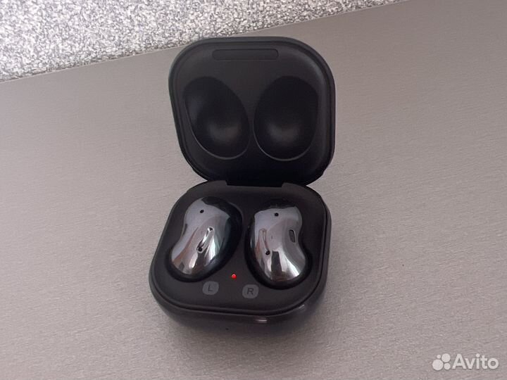 Samsung galaxy buds live новые